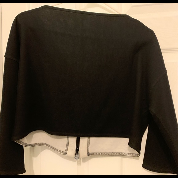 Worth Black to White Doubleface Topper - Picture 2 of 6